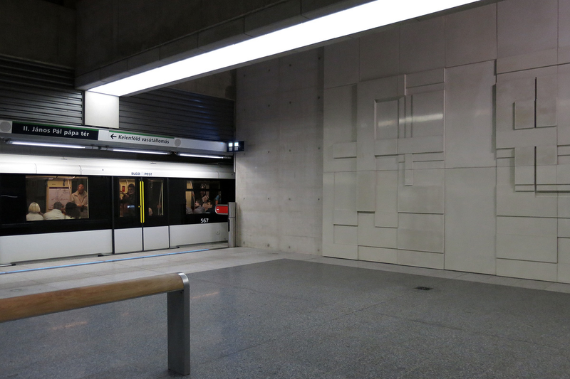 Illustration for article titled La nueva lĂnea de metro de Budapest es un psicodĂ©lico viaje de diseño